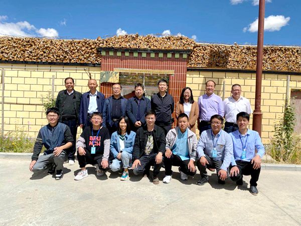 高原慰問(wèn)送清涼，情系基層暖人心